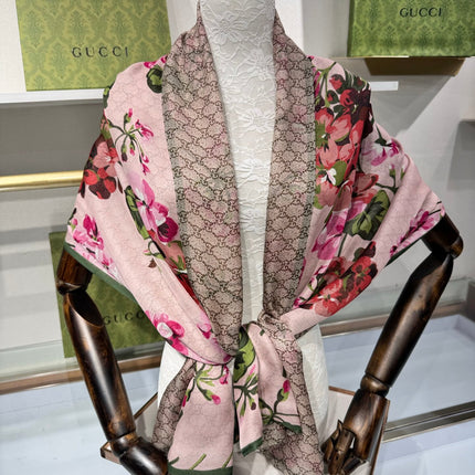 GUCCI 25S SCARF 180 IN SILK 737207