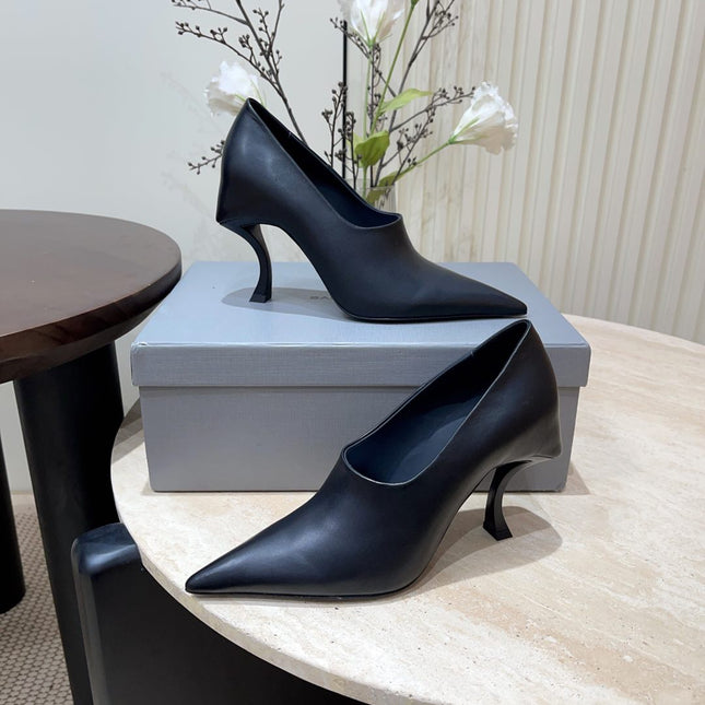 CURVED HEEL DEEP MOUTH PUMPS IN BLACK CALFSKIN