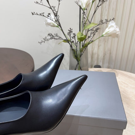 CURVED HEEL DEEP MOUTH PUMPS IN BLACK CALFSKIN