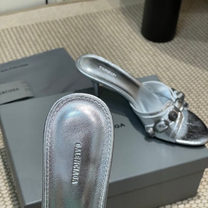 CAGOLE HIGH MULES IN SILVER OIL-WAX SHEEPSKIN