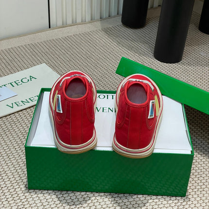 ELIOT SNEAKER IN CHERRY RED CANVAS AND CALFSKIN