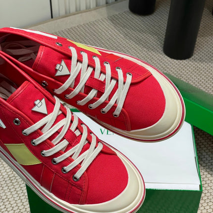 ELIOT SNEAKER IN CHERRY RED CANVAS AND CALFSKIN