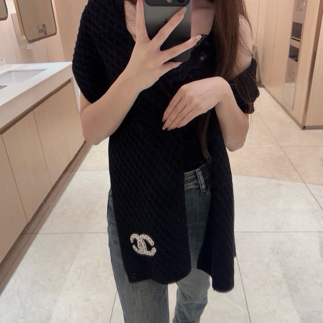 SCARF 170 CM IN BLACK CASHMERE WITH WHITE LOGO 401989