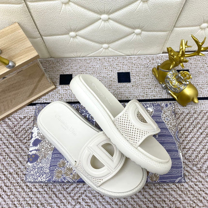 DIOR FLAT SLIDES 25S IN WHITE TPU