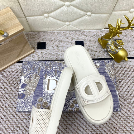 DIOR FLAT SLIDES 25S IN WHITE TPU