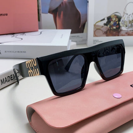 RUNWAY SQUARE SUNGLASSES 513010 IN BLACK ACETATE