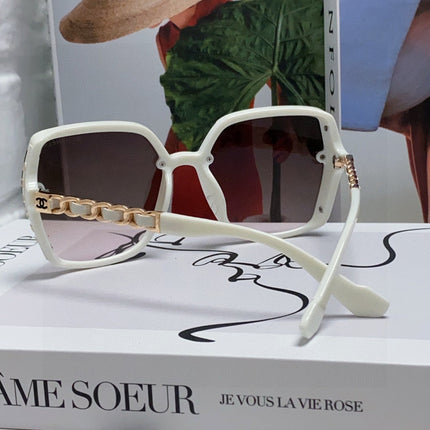 SQUARE SUNGLASSES 632874 IN WHITE ACETATE