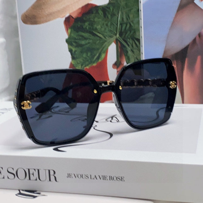 SQUARE SUNGLASSES 632876 IN BLACK ACETATE