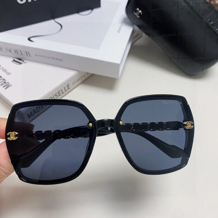 SQUARE SUNGLASSES 632876 IN BLACK ACETATE