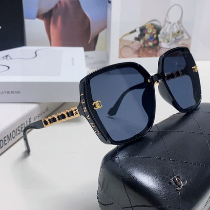 SQUARE SUNGLASSES 632876 IN BLACK ACETATE