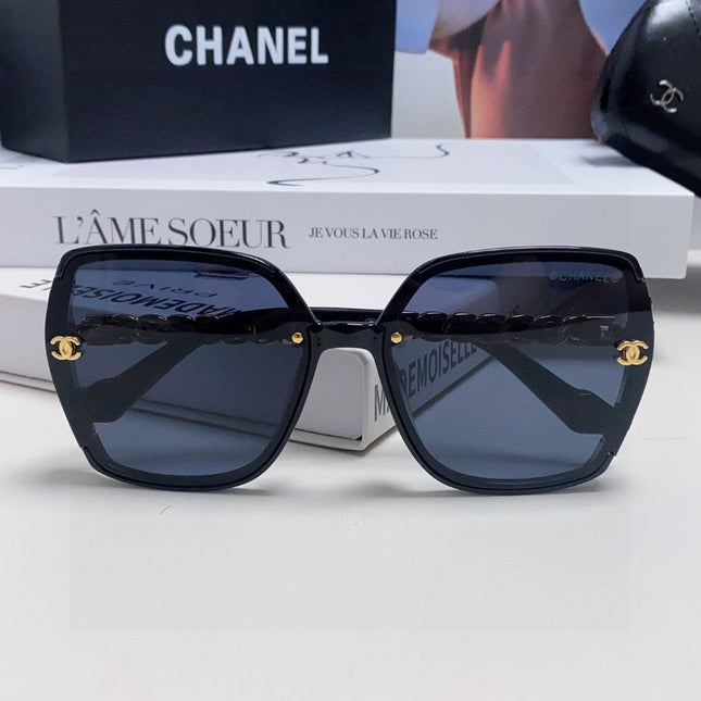 SQUARE SUNGLASSES 632876 IN BLACK ACETATE
