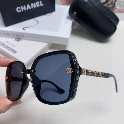 SQUARE SUNGLASSES 632876 IN BLACK ACETATE