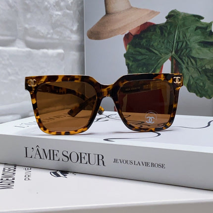SQUARE SUNGLASSES 632879 IN HAVANA ACETATE