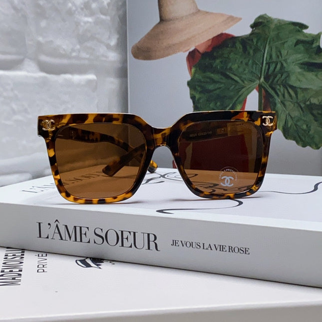 SQUARE SUNGLASSES 632879 IN HAVANA ACETATE