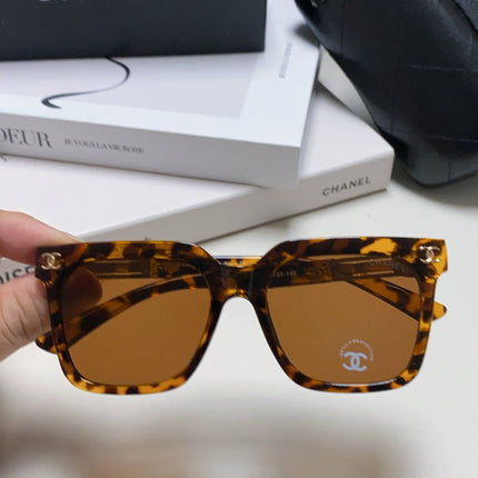 SQUARE SUNGLASSES 632879 IN HAVANA ACETATE