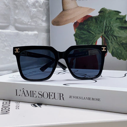 SQUARE SUNGLASSES 632880 IN BLACK ACETATE