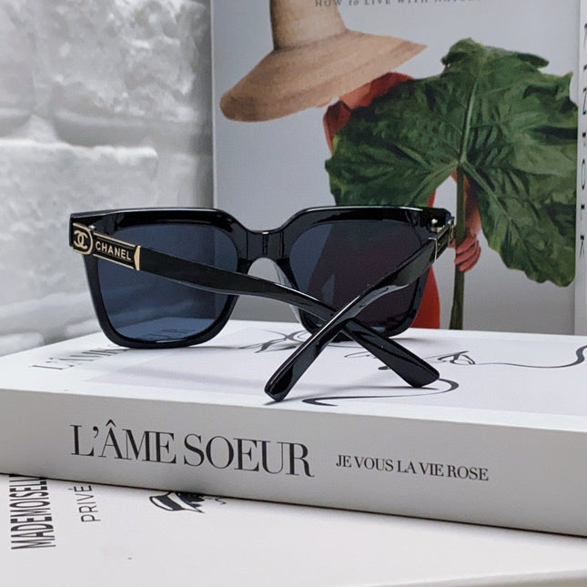 SQUARE SUNGLASSES 632880 IN BLACK ACETATE