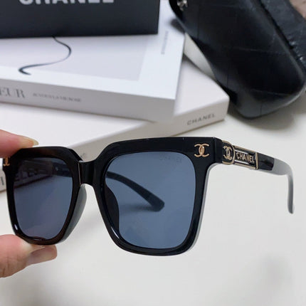 SQUARE SUNGLASSES 632880 IN BLACK ACETATE