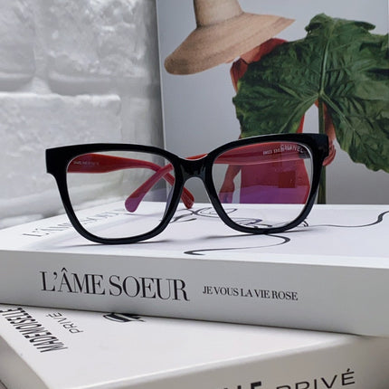 SQUARE SUNGLASSES 632889 IN BLACK AND RED ACETATE