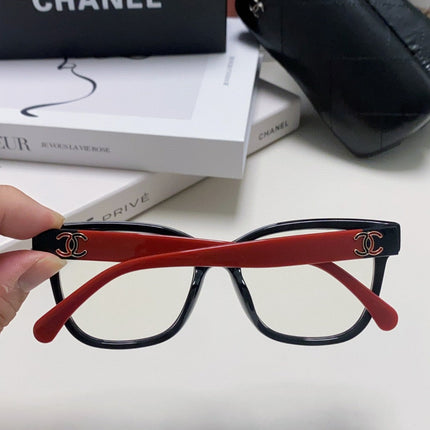 SQUARE SUNGLASSES 632889 IN BLACK AND RED ACETATE
