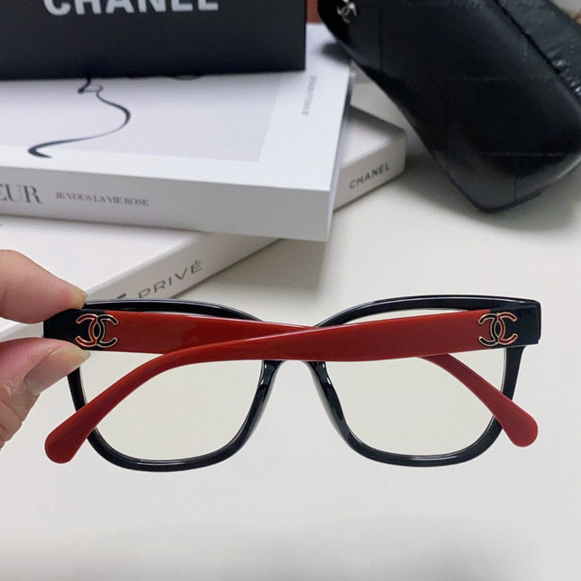 SQUARE SUNGLASSES 632889 IN BLACK AND RED ACETATE