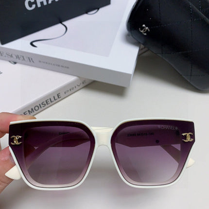 SQUARE SUNGLASSES 632696 IN WHITE ACETATE