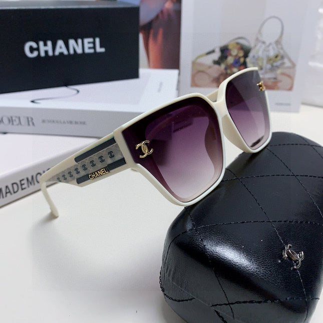 SQUARE SUNGLASSES 632696 IN WHITE ACETATE