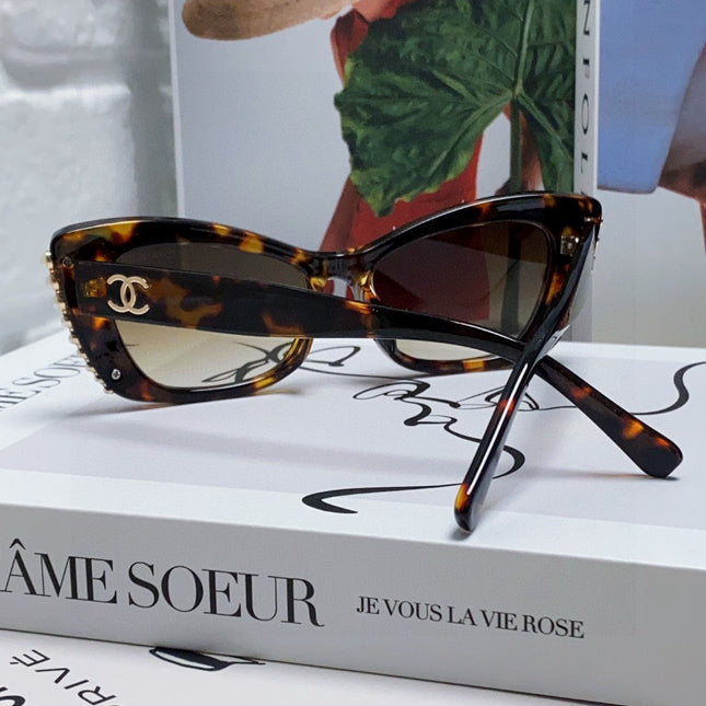 CAT EYE SUNGLASSES 632699 IN HAVANA ACETATE EMBOSSED PEARL