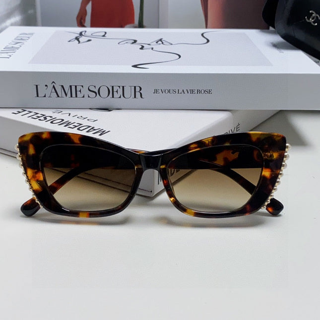 CAT EYE SUNGLASSES 632699 IN HAVANA ACETATE EMBOSSED PEARL