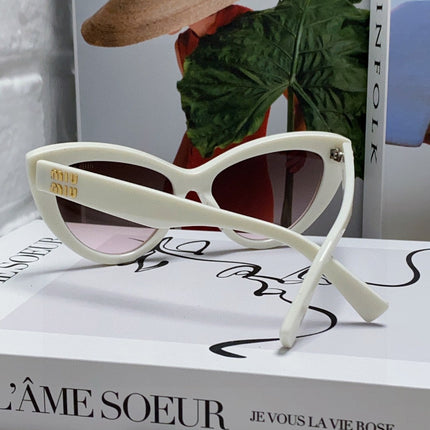 GLIMPSE CAT EYE SUNGLASSES 555884 IN WHITE ACETATE