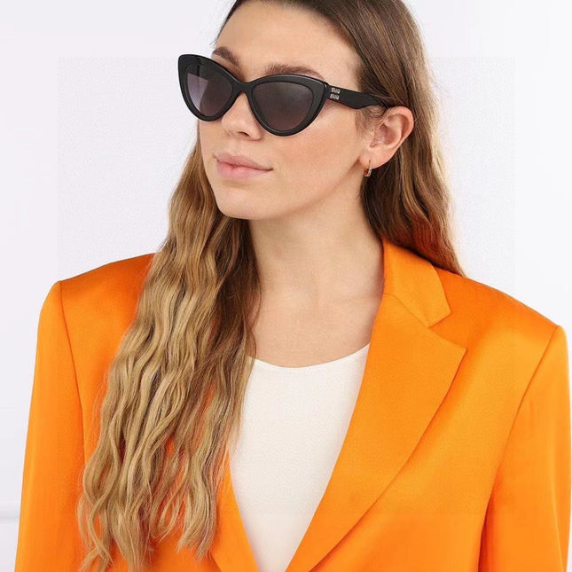 GLIMPSE CAT EYE SUNGLASSES 555886 IN BLACK ACETATE