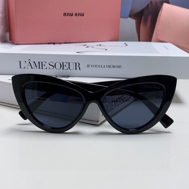 GLIMPSE CAT EYE SUNGLASSES 555886 IN BLACK ACETATE