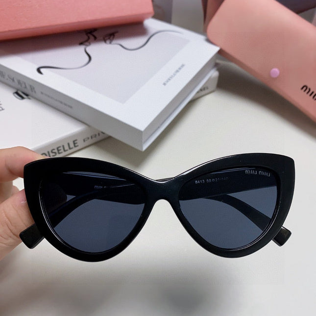 GLIMPSE CAT EYE SUNGLASSES 555886 IN BLACK ACETATE