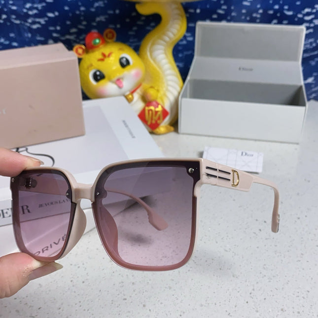 MONTAIGNE SUNGLASS 560859 IN BEIGE ACETATE PINK SMOKE LENSES