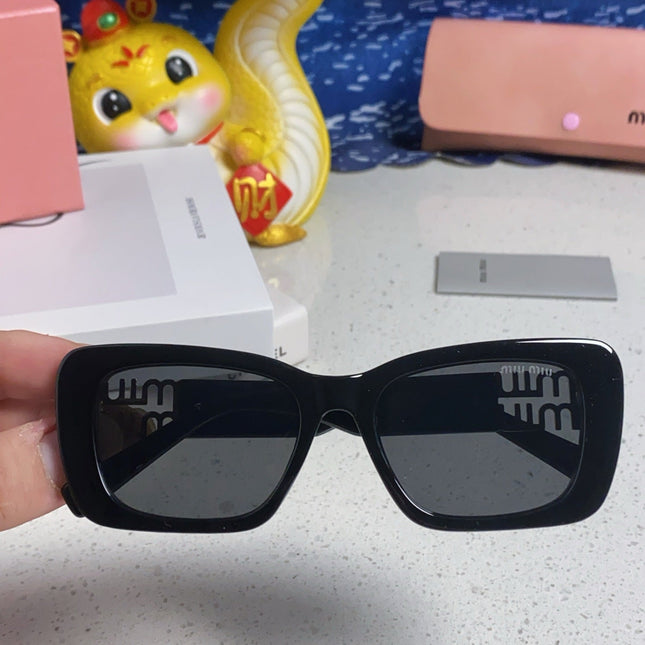 GLIMPSE SUNGLASSES 558348 IN BLACK ACETATE GOLD EMBOSSED LOGO