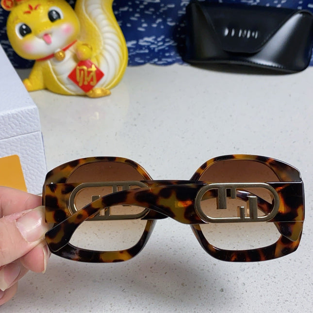 OVERSIZES FF DIAMONDS SQUARE SUNGLASSES 563315 IN ACETATE