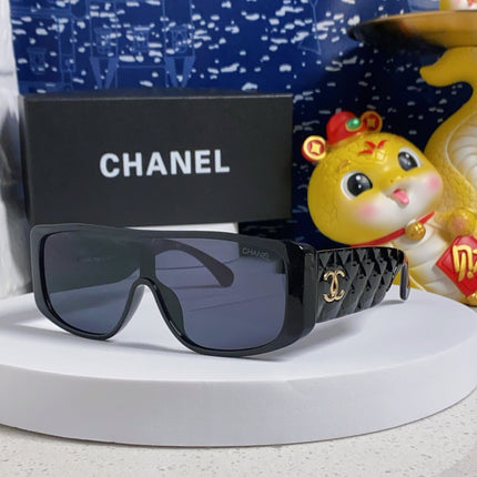 SQUARE SUNGLASSES 641782 IN BLACK ACETATE