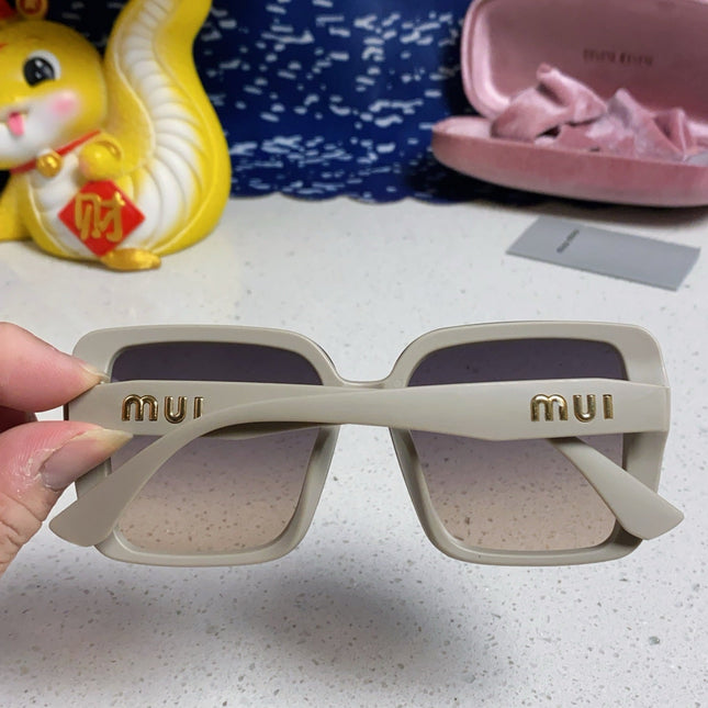 RUNWAY SQUARE SUNGLASSES 563196 IN BEIGE ACETATE