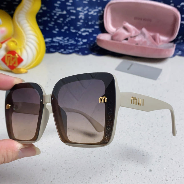 RUNWAY SQUARE SUNGLASSES 563196 IN BEIGE ACETATE