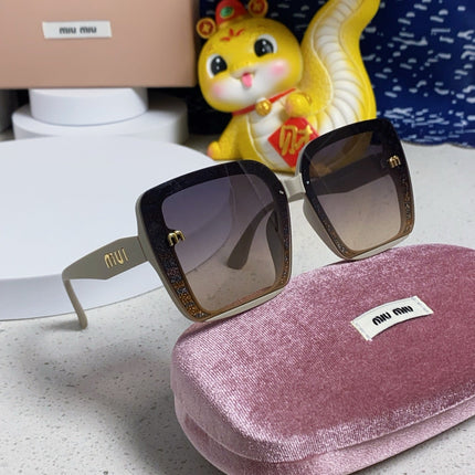 RUNWAY SQUARE SUNGLASSES 563196 IN BEIGE ACETATE