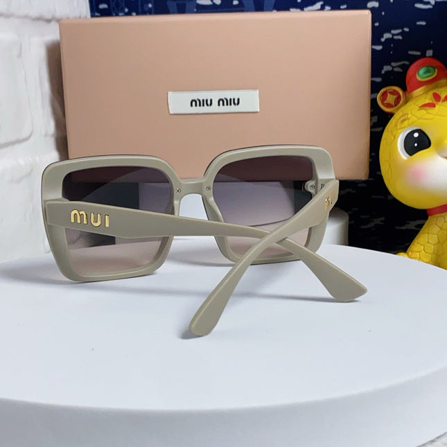 RUNWAY SQUARE SUNGLASSES 563196 IN BEIGE ACETATE