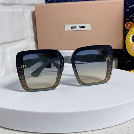 RUNWAY SQUARE SUNGLASSES 563197 IN TAN BLUE ACETATE