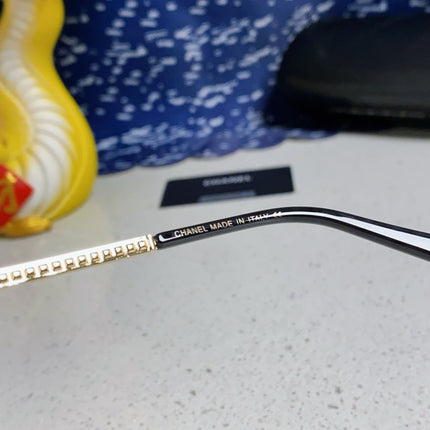 CAT EYE SUNGLASSES 641936 IN GOLD METAL BLACK LENSES