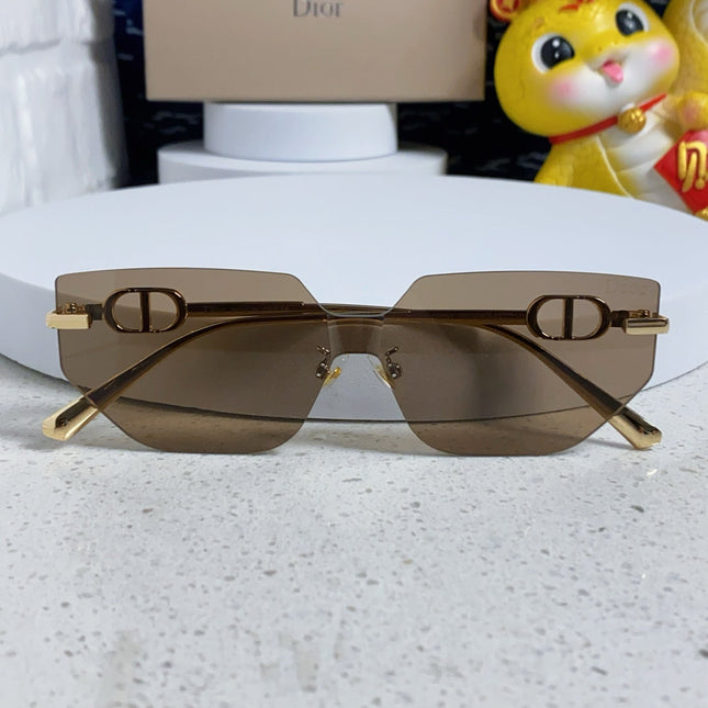 MONTAIGNE SUNGLASS 563193 IN GOLD METAL BROWN LENSES