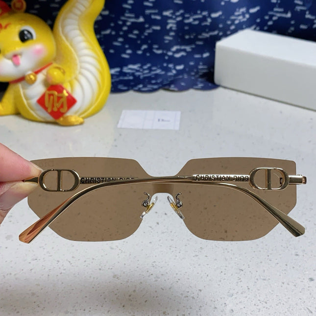 MONTAIGNE SUNGLASS 563193 IN GOLD METAL BROWN LENSES