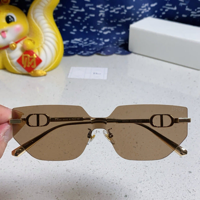 MONTAIGNE SUNGLASS 563193 IN GOLD METAL BROWN LENSES