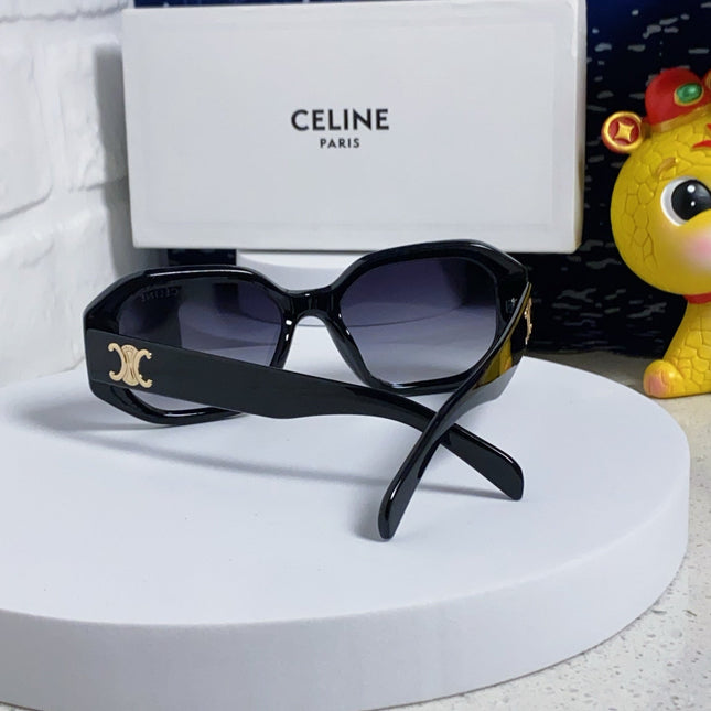 TRIOMPHE SQUARE SUNGLASS  566743 IN BLACK ACETATE GRADIENT SMOKE LENSES