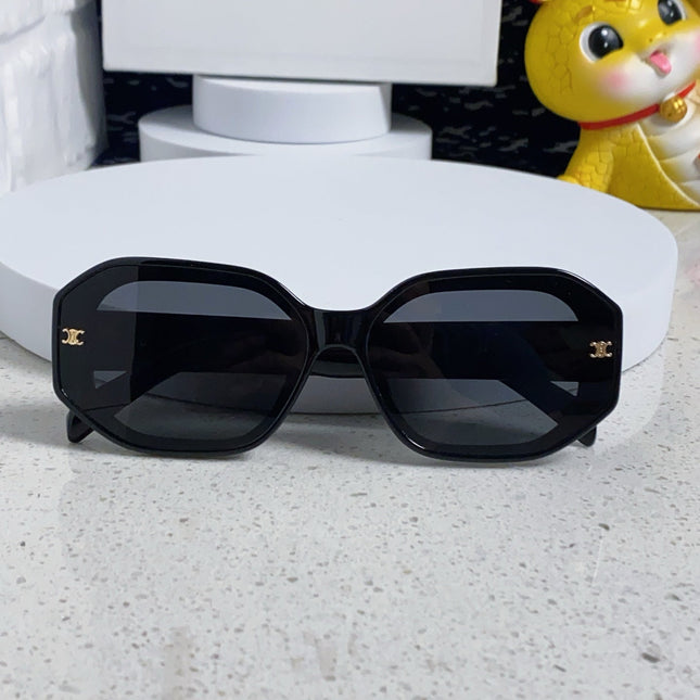 TRIOMPHE SQUARE SUNGLASS 566744 IN BLACK ACETATE