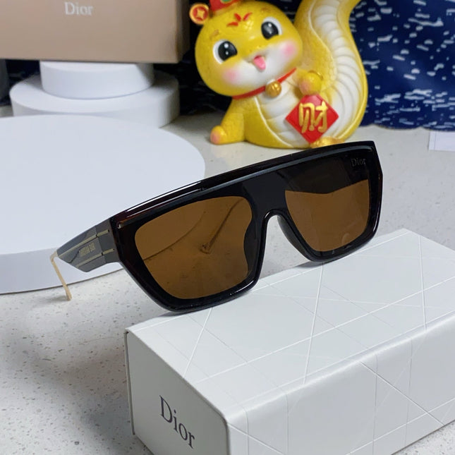 MONTAIGNE SUNGLASS CLUB M7U IN BROWN ACETATE