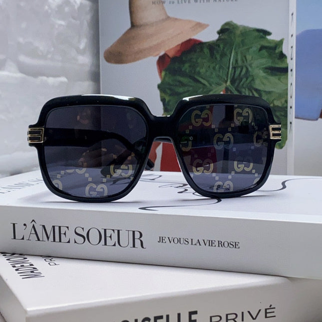 SQUARE FRAME SUNGLASSES 570231 IN ACETATE AND METAL